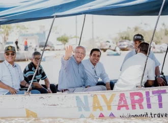 Entregan apoyos a pescadores de Santiago Ixcuintla Nayarit