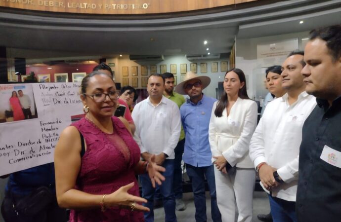 Morena pide al congreso investigar a funcionarios de Colima