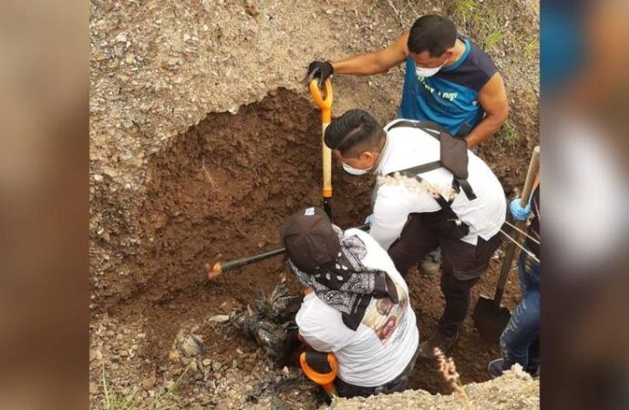 Madres Buscadoras de Jalisco localizan restos humanos cerca las Plazas Outlet