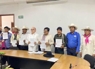 Firman convenios para caminos artesanales en Durango y Nayarit