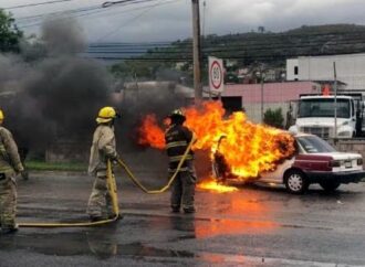 Atacan a transporte público, dejan muertos y heridos en Guerrero