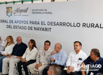 Entregan Apoyos para el Desarrollo del Estado de Nayarit al sector agrícola y pesquero de Santiago Ixcuintla