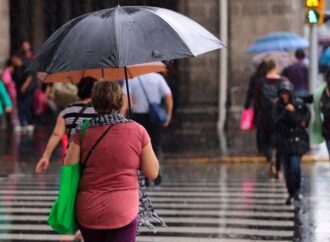 Se siguen manteniendo las condiciones para intervalos de chubascos y lluvias puntuales fuertes en Colima