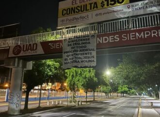 Aparecen mantas en Sinaloa donde el PAS se deslinda del Rector de la UAS