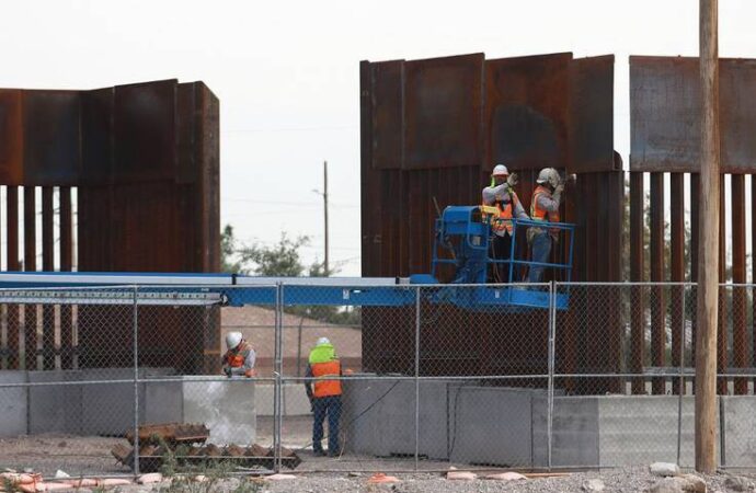 Ya comenzaron a reforzar el muro fronterizo entre Ciudad Juárez y El Paso, Texas