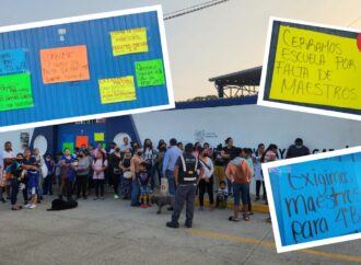 Padres de familia realizan bloqueo en carretera por falta de maestros en 10 escuelas