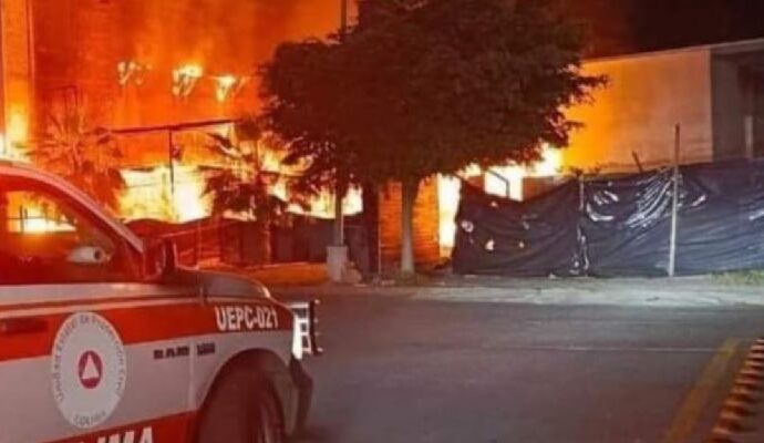 Se incendia durante la madrugada el Botanero Veintiuno