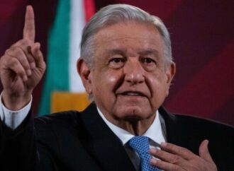 AMLO anuncia que este fin de semana inicia entrega de apoyos para materiales y pago de albañiles en Guerrero