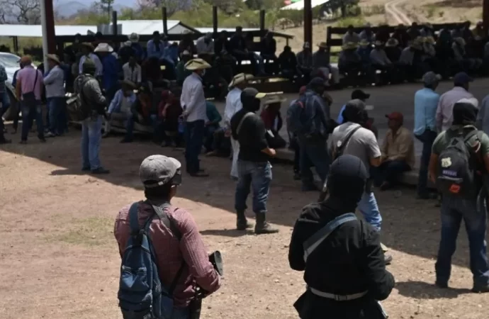 Denuncian que criminales mandan en la sierra de Guerrero