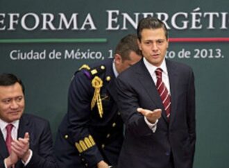 AMLO prepara propuesta para revertir reforma energética de Peña Nieto