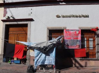 Indignación en el Monte de Piedad por la fortuna creciente de su líder sindical